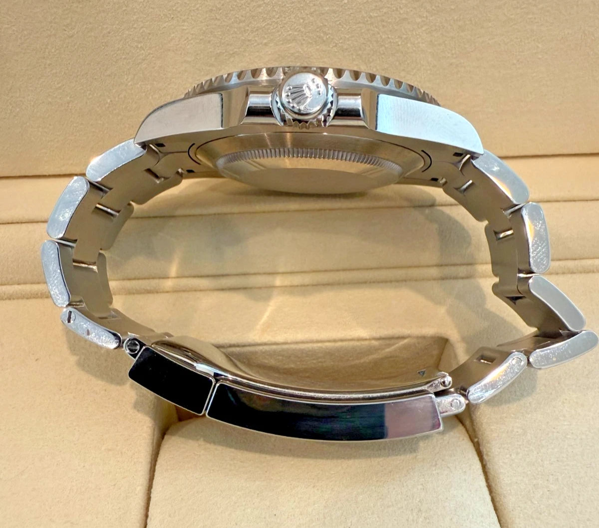 ROLEX SUBMARINER DATE